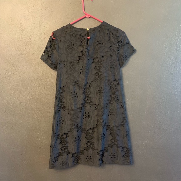 Black lace mini dress with lining. - Picture 5 of 5